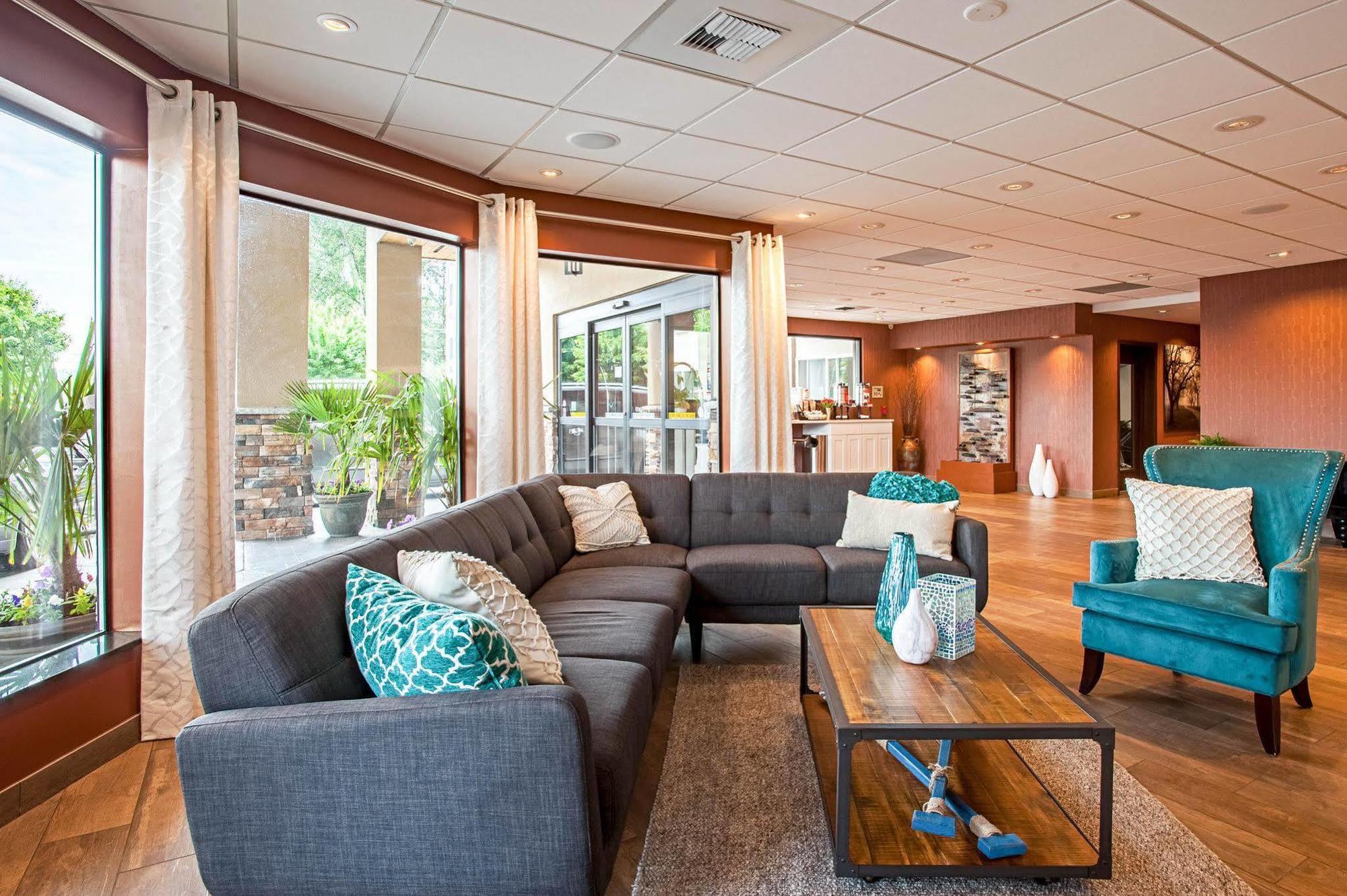 Quality Inn & Suites Kenedy - Karnes City Экстерьер фото