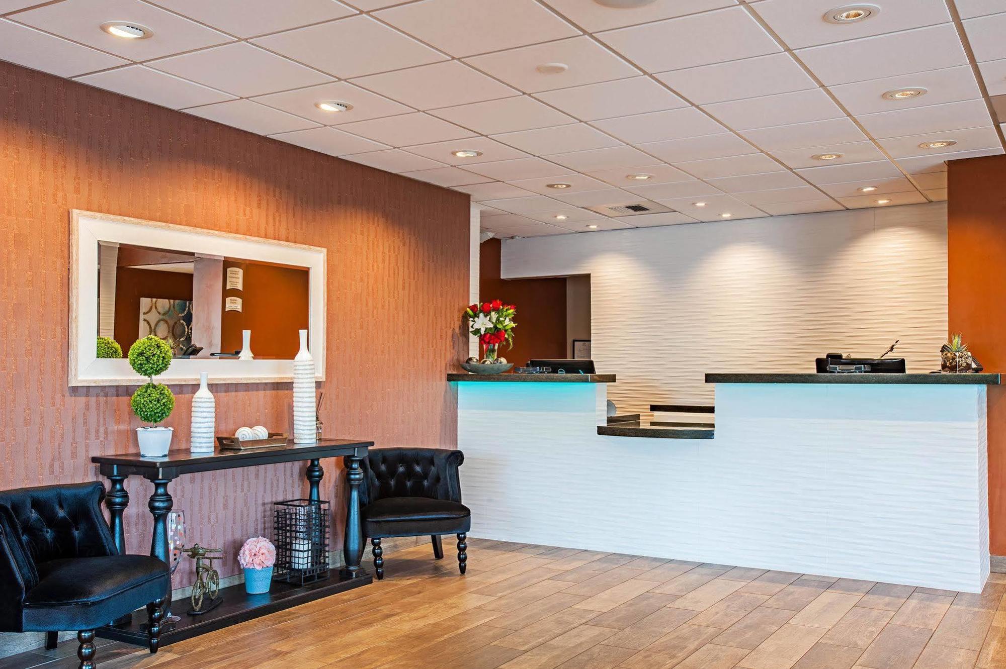 Quality Inn & Suites Kenedy - Karnes City Экстерьер фото