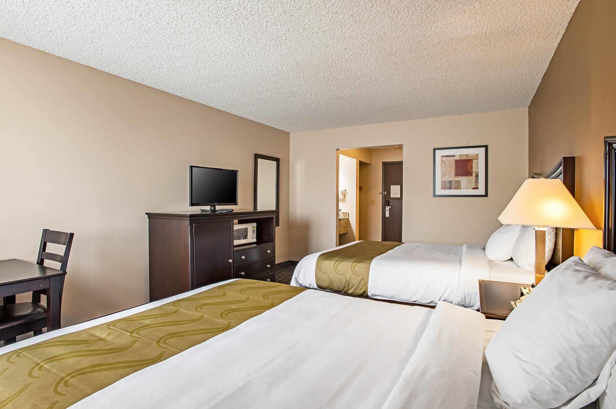 Quality Inn & Suites Kenedy - Karnes City Экстерьер фото
